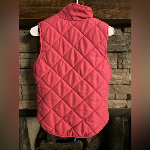 Dee Elle hot pink quilted‎ puffer vest - Picture 3 of 3